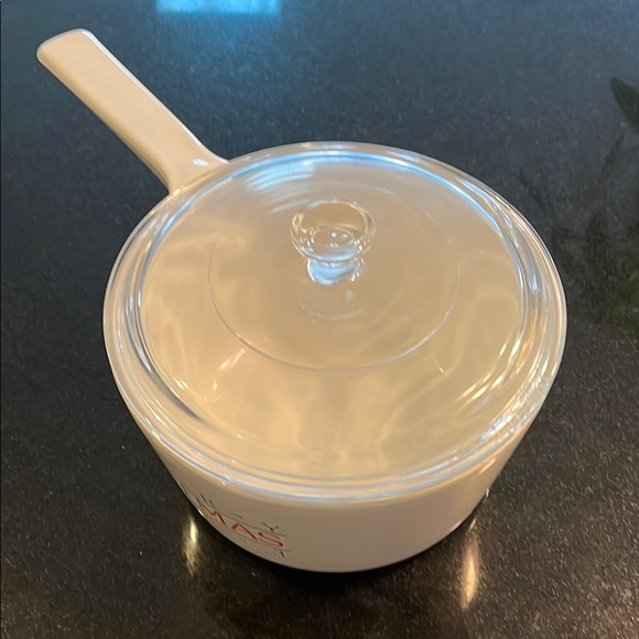 "Merry Christmas 1983" White Corningware Saucepan - 1 1/2L with Lid - Picture 4 of 12